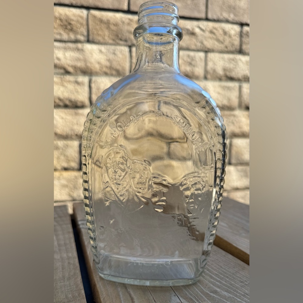 Vintage Log Cabin Mount Rushmore Syrup Bottle Flask Clear